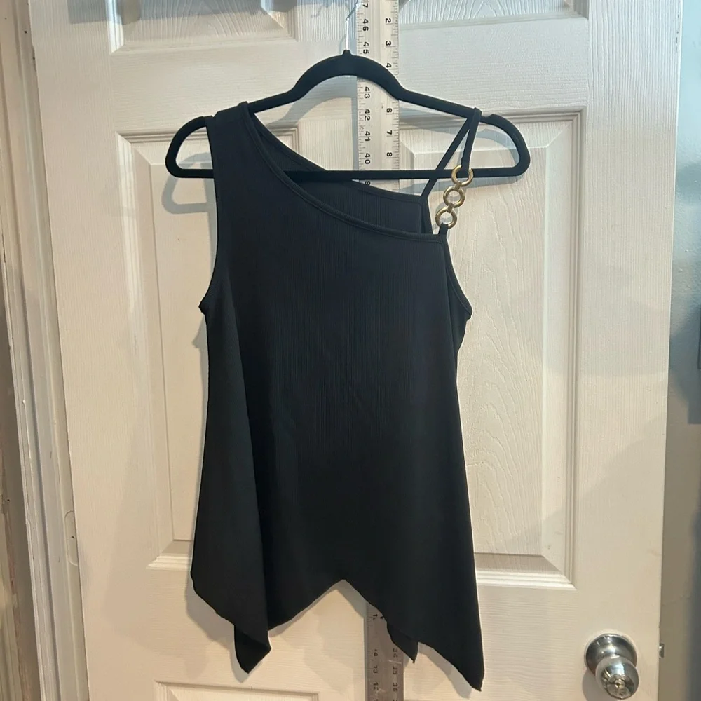 SHEIN Black Ribbed Top